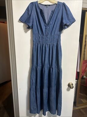 Tommy Hilfiger Denim Blue Tiered MidiDress with Puff Sleeves